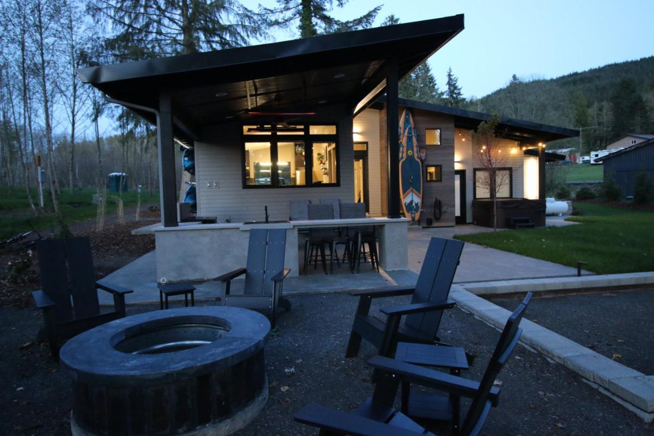 Onalaska Luxe Lake Cabin Hot Tub Grill Firepit Ev Charger מראה חיצוני תמונה